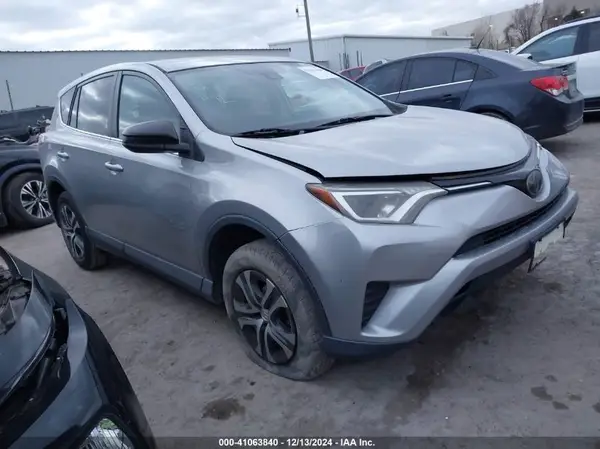 2T3ZFREV5JW459620 2018 TOYOTA RAV 4 - Image 1
