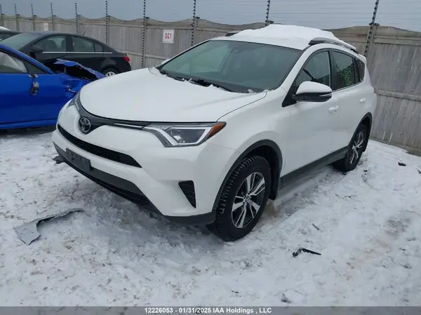2T3ZFREV5JW479396 2018 TOYOTA RAV 4 - Image 2