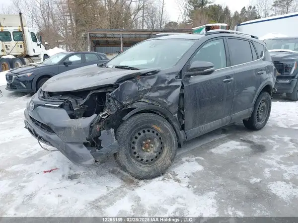 2T3ZFREV5JW495713 2018 TOYOTA RAV 4 - Image 2