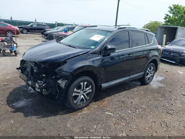 2T3ZFREV5JW504555 2018 TOYOTA RAV 4 - Image 2