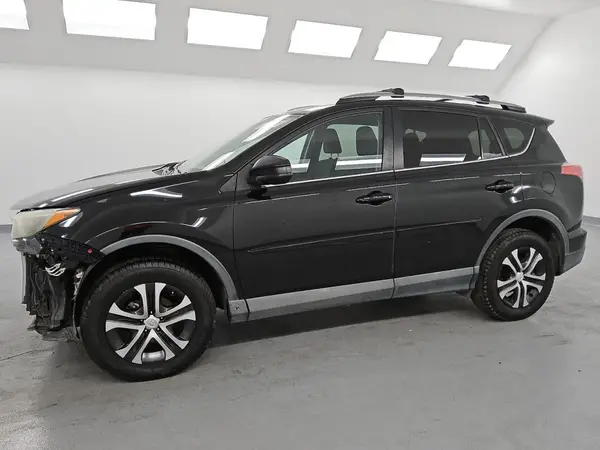 2T3ZFREV6HW315407 2017 TOYOTA RAV 4 - Image 1