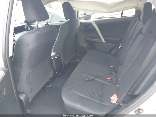 2T3ZFREV6HW340890 2017 TOYOTA RAV 4 - Image 8