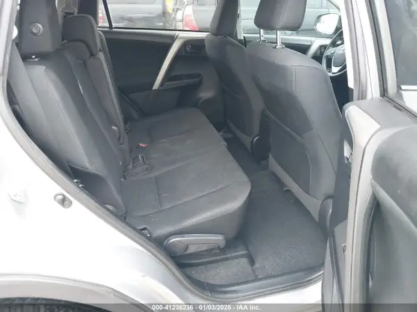 2T3ZFREV6HW352523 2017 TOYOTA RAV 4 - Image 8