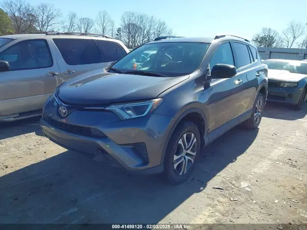 2T3ZFREV6HW354630 2017 TOYOTA RAV 4 - Image 2