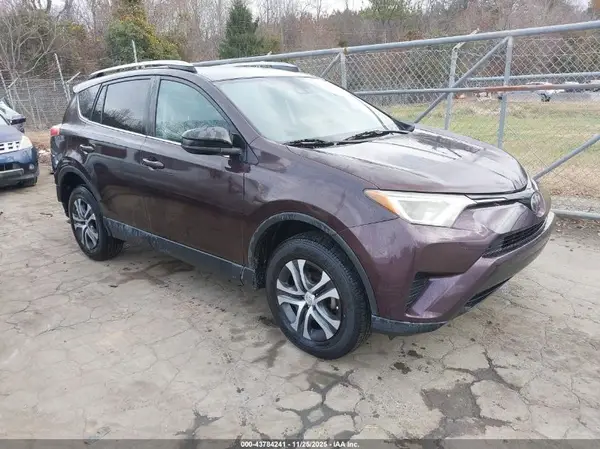 2T3ZFREV6HW362274 2017 TOYOTA RAV 4 - Image 1