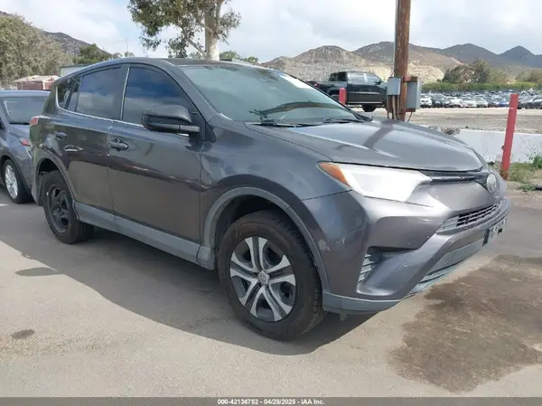 2T3ZFREV6HW395050 2017 TOYOTA RAV 4 - Image 1