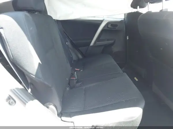 2T3ZFREV6JW421099 2018 TOYOTA RAV 4 - Image 8