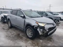 2T3ZFREV6JW422897 2018 TOYOTA RAV 4