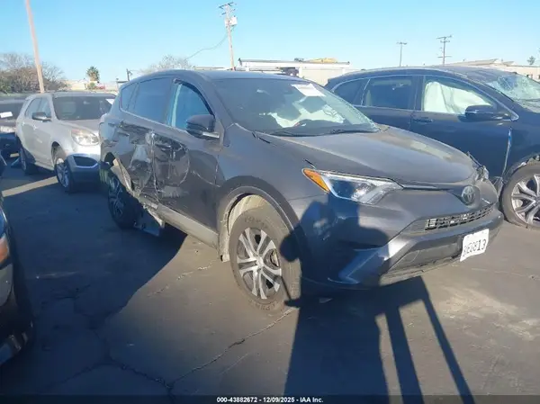 2T3ZFREV6JW451610 2018 TOYOTA RAV 4 - Image 1