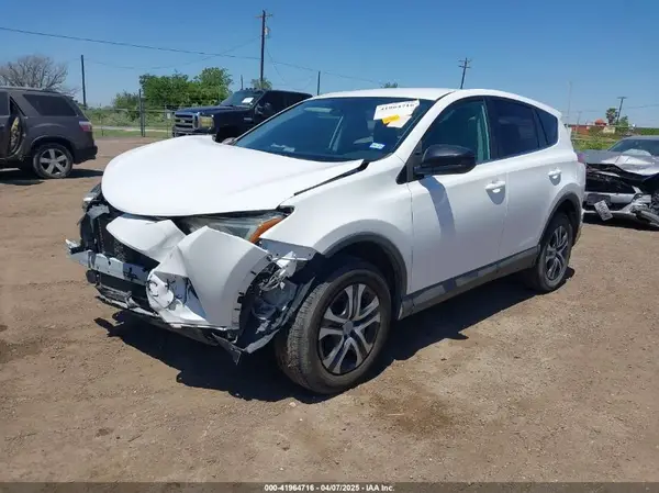 2T3ZFREV6JW464132 2018 TOYOTA RAV 4 - Image 2