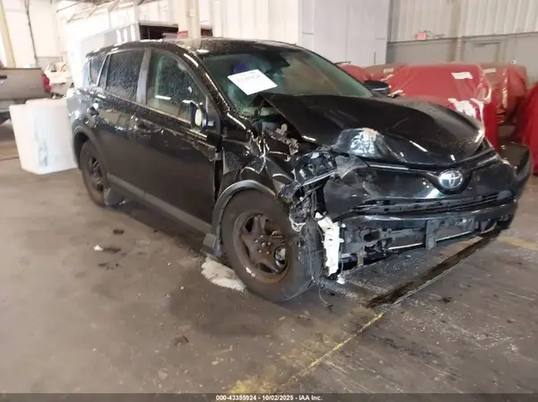 2T3ZFREV6JW469914 2018 TOYOTA RAV 4 - Image 1