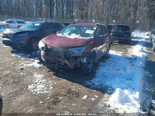 2T3ZFREV6JW483845 2018 TOYOTA RAV 4 - Image 2