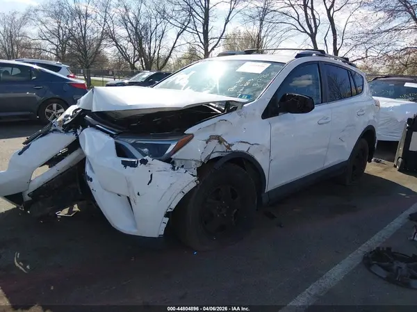2T3ZFREV7GW242546 2016 TOYOTA RAV 4 - Image 2