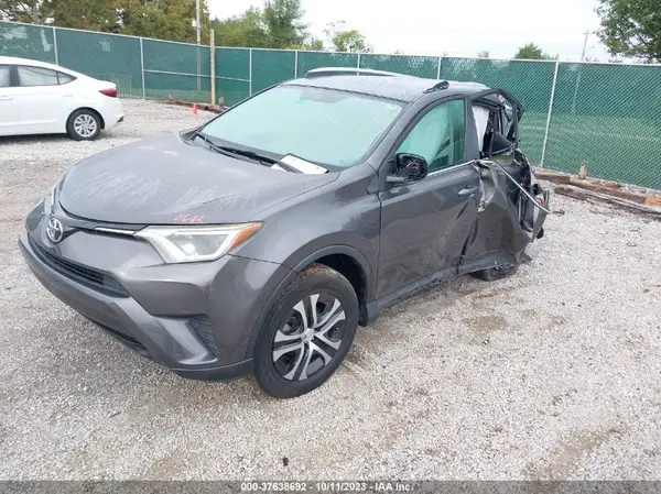 2T3ZFREV7GW308397 2016 TOYOTA RAV 4 - Image 2