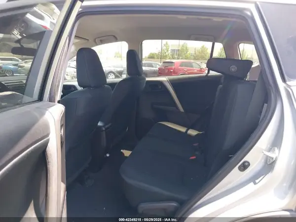 2T3ZFREV7GW312028 2016 TOYOTA RAV 4 - Image 8