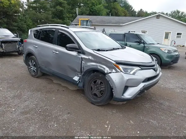 2T3ZFREV7HW345323 2017 TOYOTA RAV 4 - Image 1