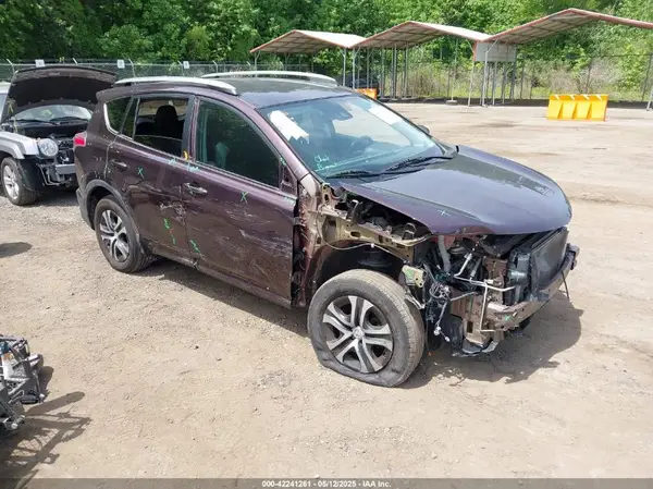 2T3ZFREV7HW362123 2017 TOYOTA RAV 4 - Image 1