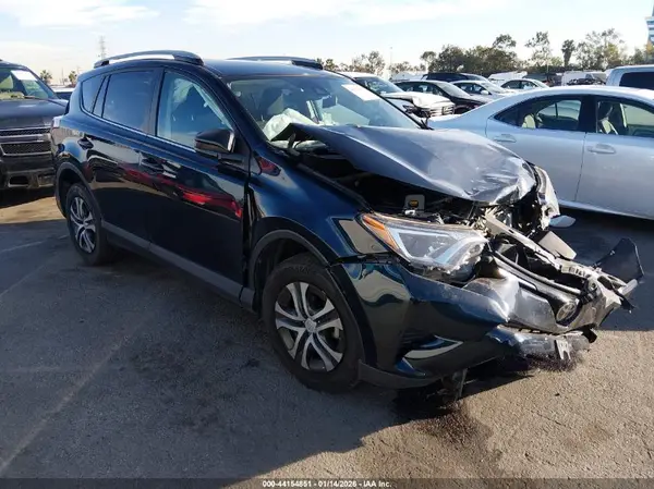 2T3ZFREV7HW381464 2017 TOYOTA RAV 4 - Image 1