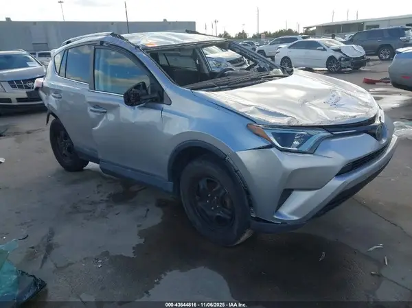 2T3ZFREV7JW406319 2018 TOYOTA RAV 4 - Image 1
