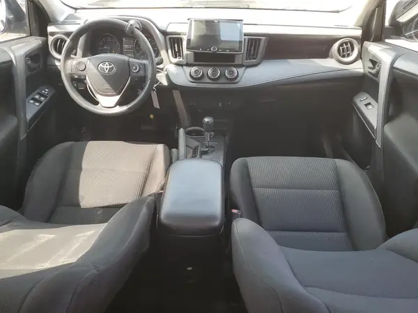 2T3ZFREV7JW415330 2018 TOYOTA RAV 4 - Image 8