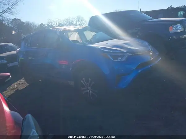 2T3ZFREV7JW439496 2018 TOYOTA RAV 4 - Image 1
