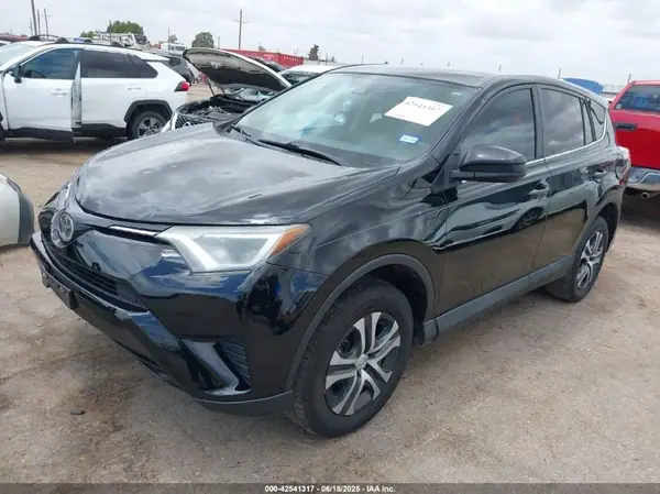 2T3ZFREV7JW440034 2018 TOYOTA RAV 4 - Image 2