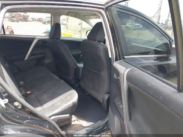 2T3ZFREV7JW440034 2018 TOYOTA RAV 4 - Image 8