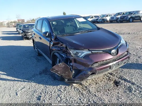 2T3ZFREV7JW478394 2018 TOYOTA RAV 4 - Image 1