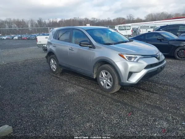 2T3ZFREV7JW492554 2018 TOYOTA RAV 4 - Image 1