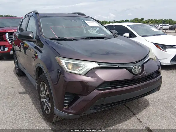 2T3ZFREV8HW328160 2017 TOYOTA RAV 4 - Image 1