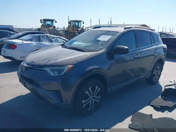 2T3ZFREV8HW352636 2017 TOYOTA RAV 4 - Image 2
