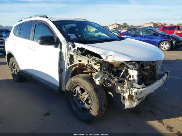 2017 TOYOTA RAV 4 auction photo 6