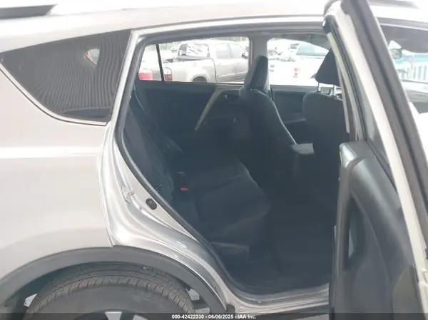 2T3ZFREV8HW405366 2017 TOYOTA RAV 4 - Image 8