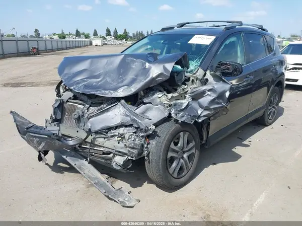 2T3ZFREV8JW431133 2018 TOYOTA RAV 4 - Image 2