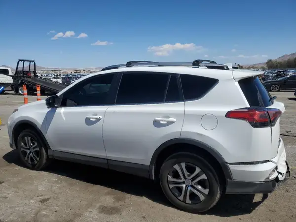 2T3ZFREV8JW473690 2018 TOYOTA RAV 4 - Image 2