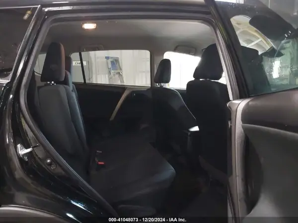 2T3ZFREV8JW489775 2018 TOYOTA RAV 4 - Image 8