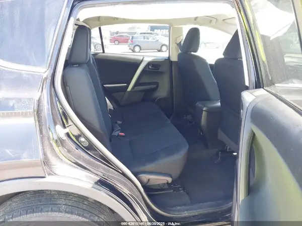 2T3ZFREV9HW371065 2017 TOYOTA RAV 4 - Image 8