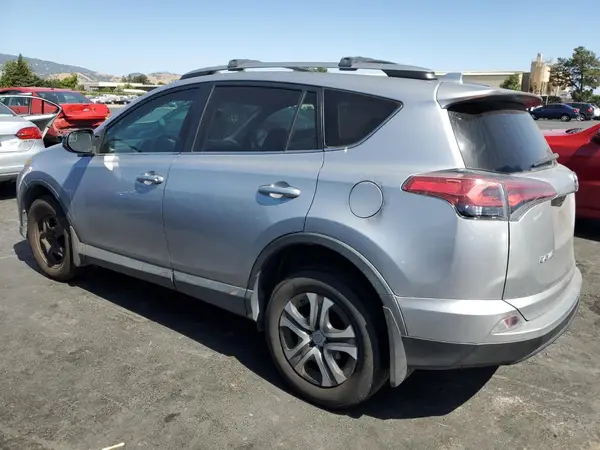 2T3ZFREV9HW381935 2017 TOYOTA RAV 4 - Image 2