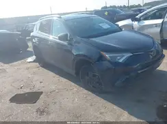 2T3ZFREV9JW450838 2018 TOYOTA RAV 4