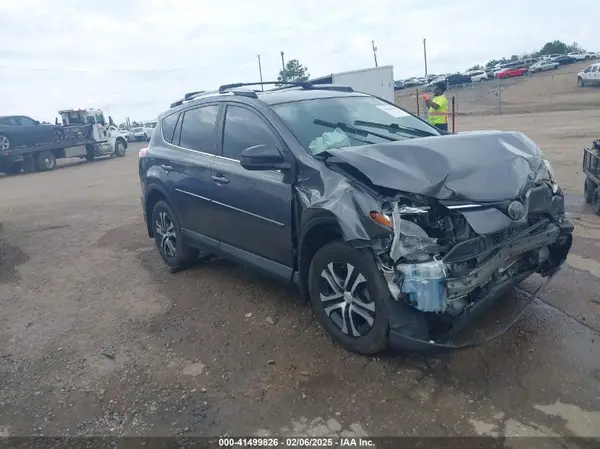 2T3ZFREV9JW453996 2018 TOYOTA RAV 4 - Image 1