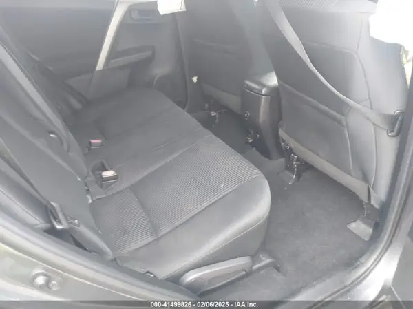 2T3ZFREV9JW453996 2018 TOYOTA RAV 4 - Image 8