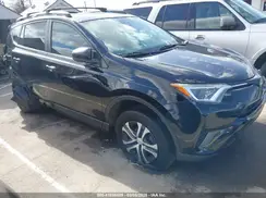 2T3ZFREV9JW457062 2018 TOYOTA RAV 4