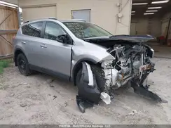 2T3ZFREV9JW476985 2018 TOYOTA RAV 4