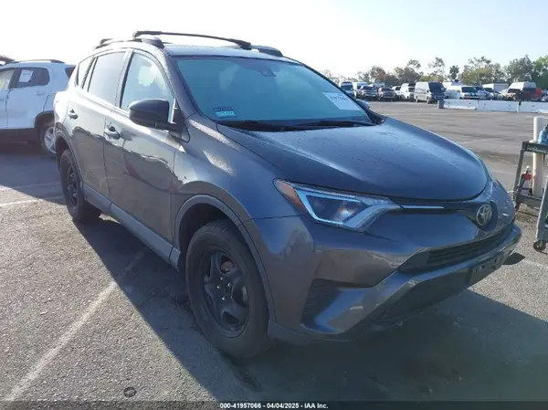 2T3ZFREV9JW492913 2018 TOYOTA RAV 4 - Image 1