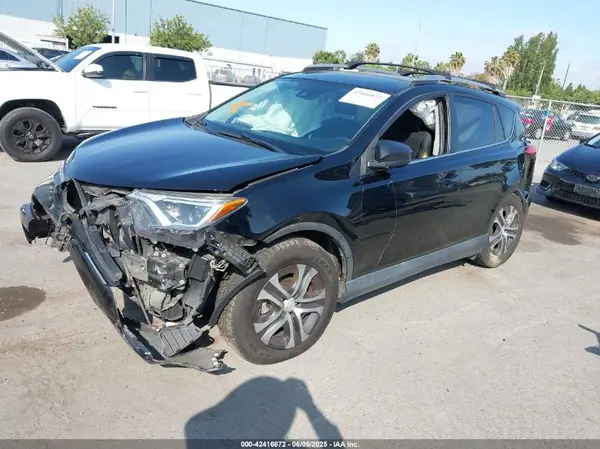 2T3ZFREV9JW505711 2018 TOYOTA RAV 4 - Image 2