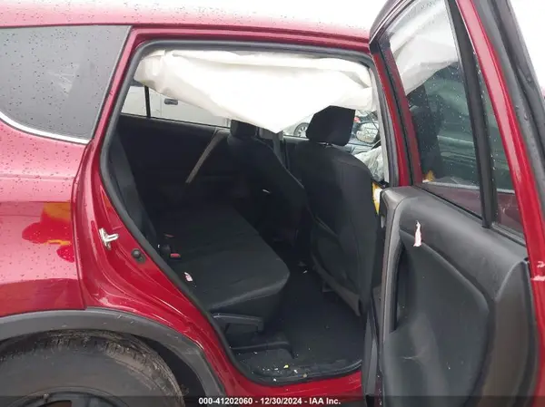 2T3ZFREV9JW514778 2018 TOYOTA RAV 4 - Image 8