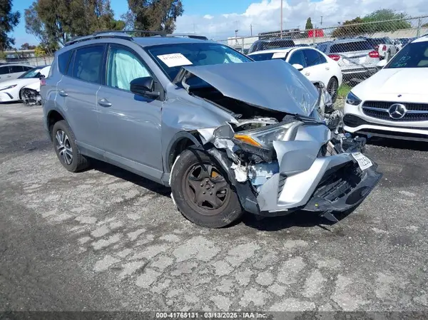 2T3ZFREVXGW288162 2016 TOYOTA RAV 4 - Image 1