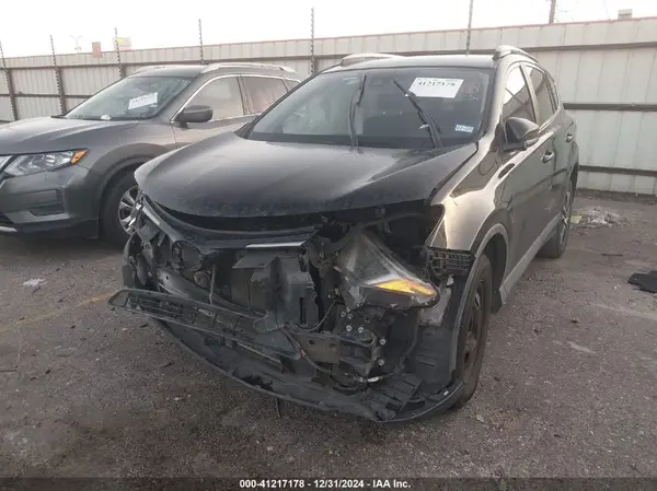 2T3ZFREVXHW332047 2017 TOYOTA RAV 4 - Image 2