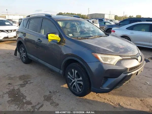 2T3ZFREVXHW356591 2017 TOYOTA RAV 4 - Image 1