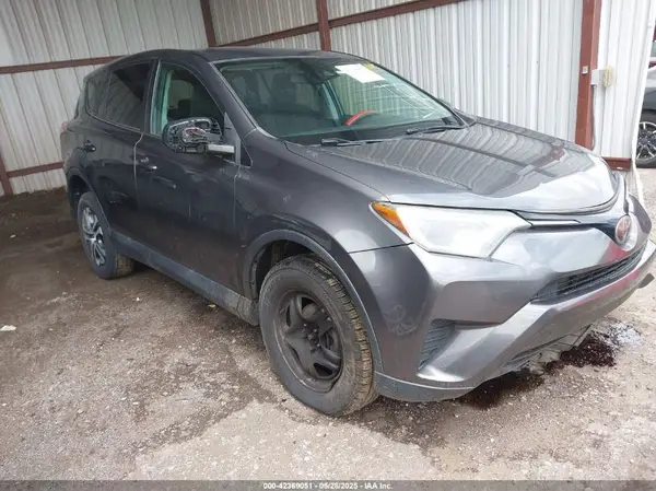 2T3ZFREVXHW364447 2017 TOYOTA RAV 4 - Image 1